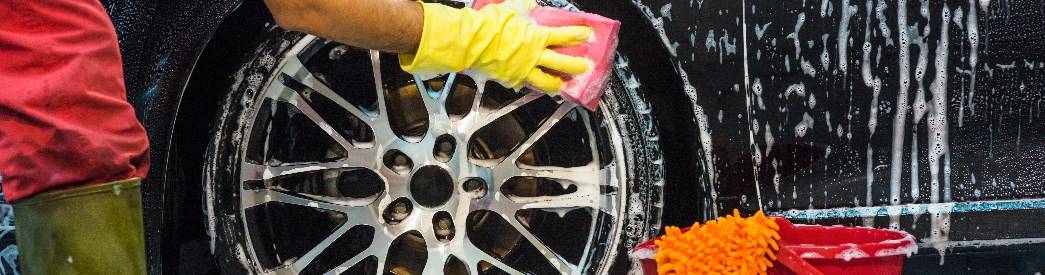 manuelle Autow�sche - Felgen reinigen per Hand